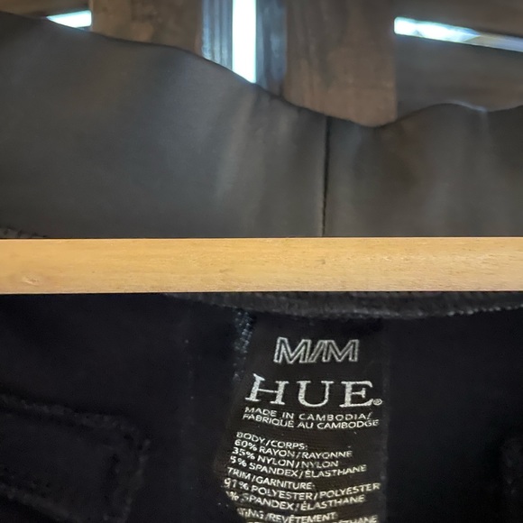 Black HUE leggings - Picture 2 of 2